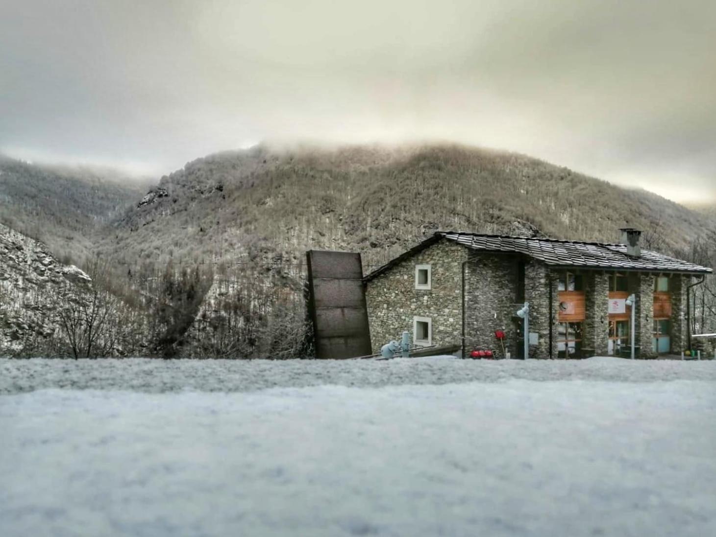 Rifugio Galaberna Hotel Ostana Buitenkant foto