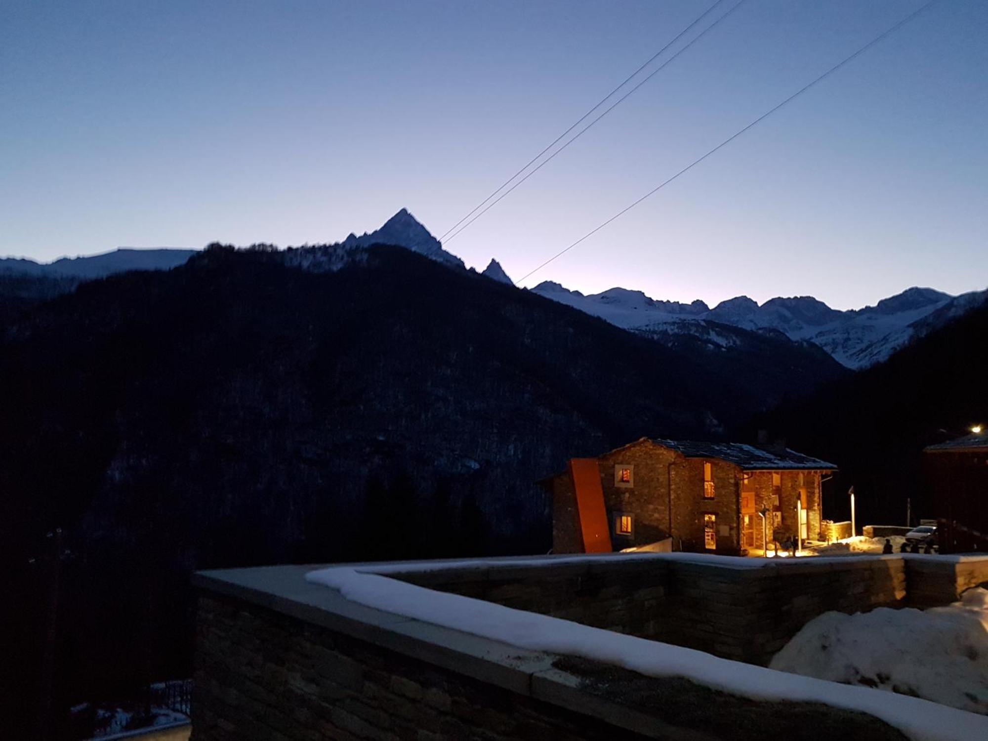 Rifugio Galaberna Hotel Ostana Buitenkant foto